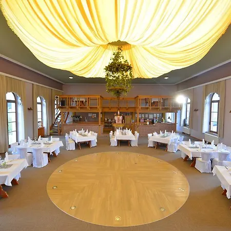 Ξενοδοχείο Der Bayerische Hof 3*